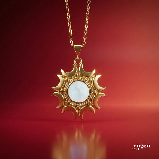 Necklace || Lunar Witch Rainbow Moonstone Pendant