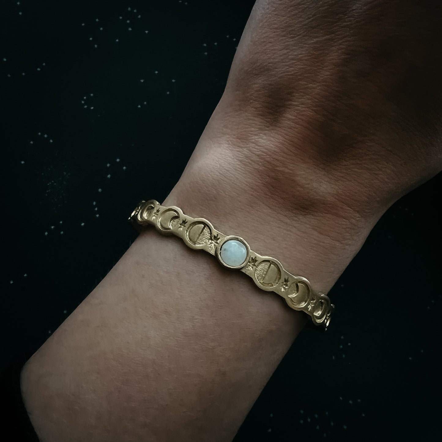 Bracelet || Moon Goddess with Rainbow Moonstone